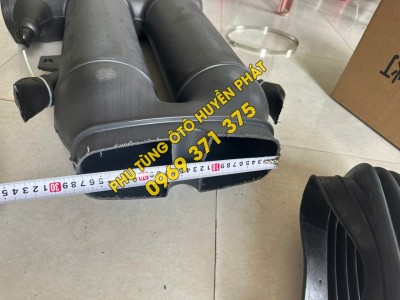 Cổ hút đôi sau cabin howo 371 WG9725190160 thumb
