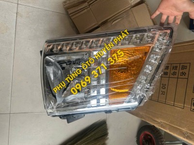 Đèn pha xe tải Trường...
