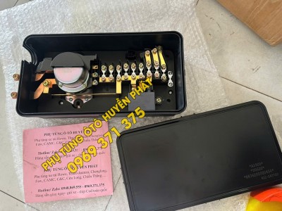 H4362060121A0 Hộp cầu chì Thaco Auman GTL