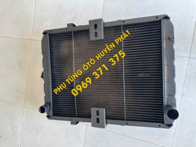 Két nước 4108 xe Chiến Thắng 6,2 tấn 2 cầu bằng đồng