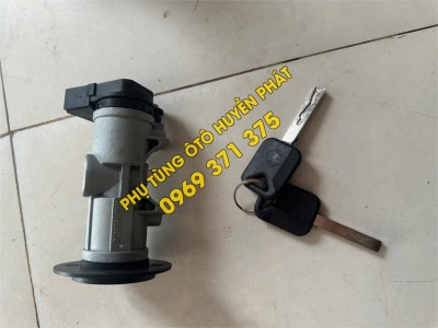 Ổ khóa đề xe Shacman M3000 DZ96189460553