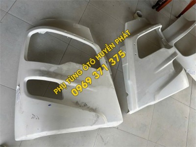 Vành đèn pha (ốp vành đèn pha) xe C&C U380