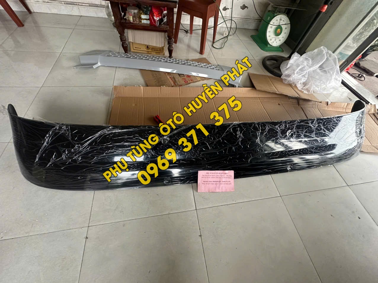 8204910-C3300 Chắn nắng Dongfeng KL