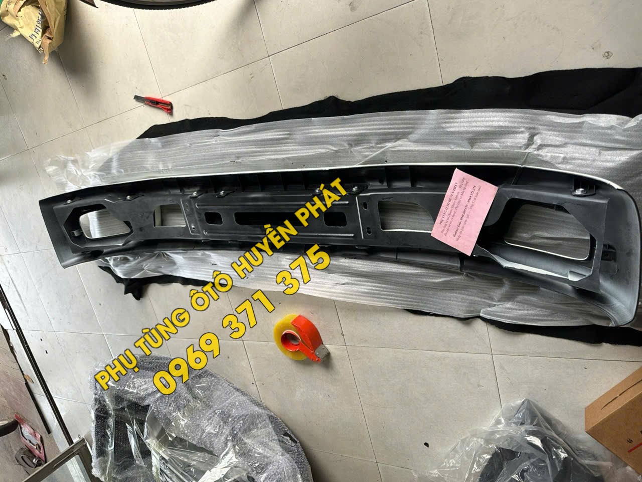 Ba đờ sốc Thaco Ollin 120 dài 2.05m
