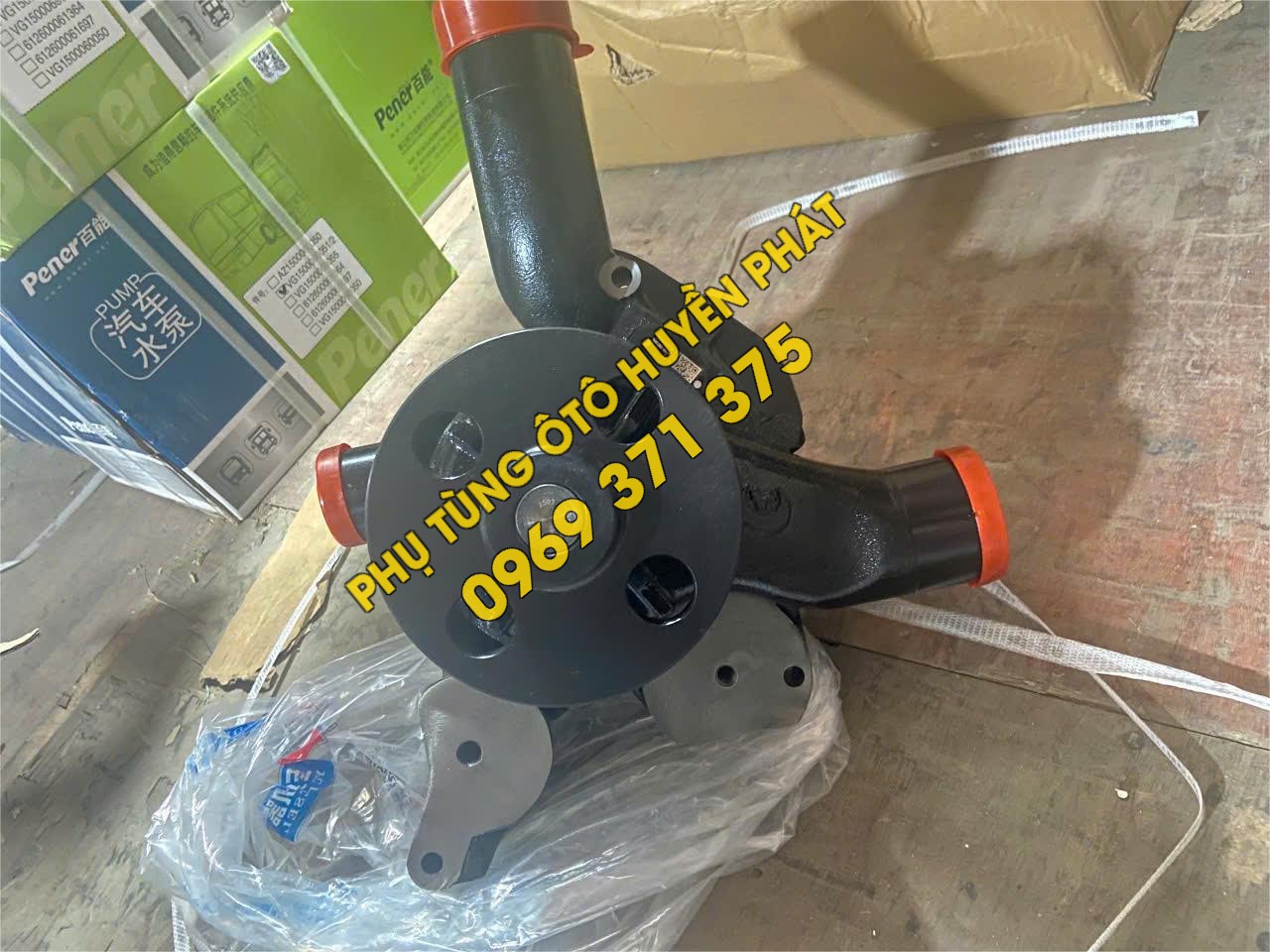 Bơm nước Chenglong H7 420 xe đầu kéo