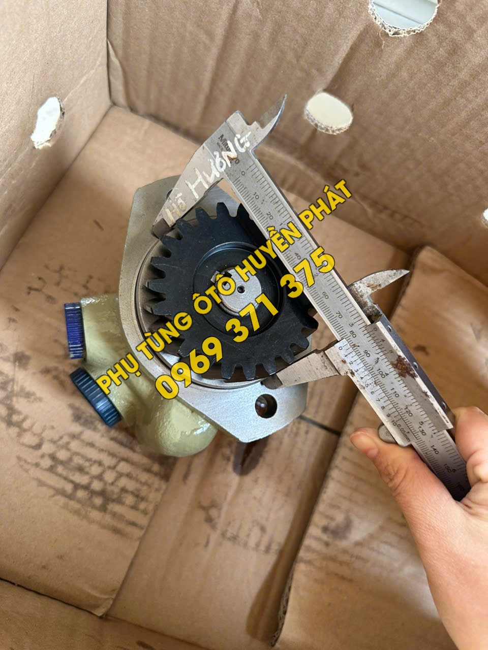 Bơm trợ lực lái Howo WG9425475116