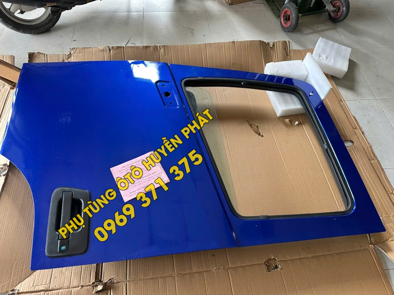 Cánh cửa tổng thành Thaco Auman C300 FV400 FV375