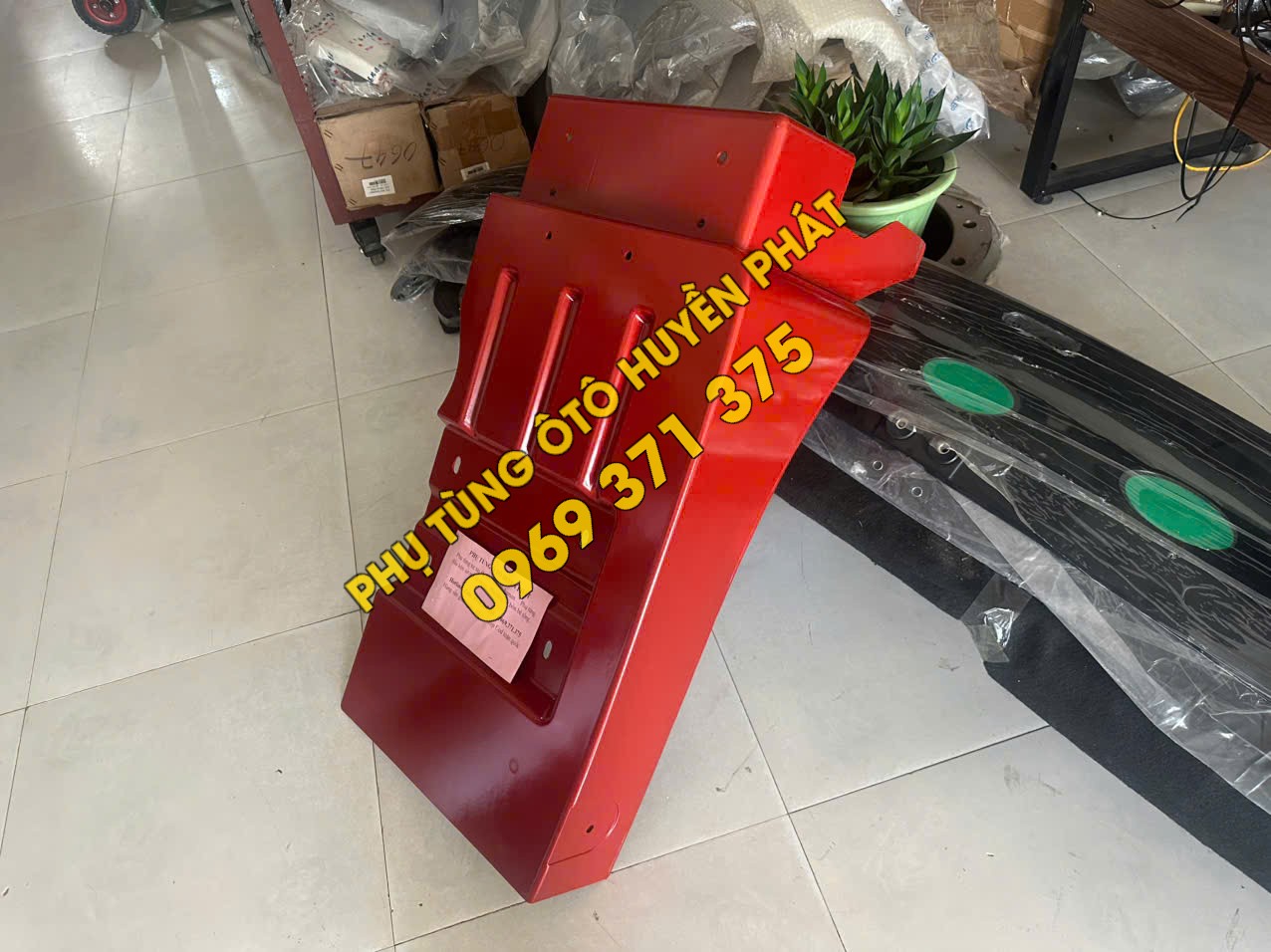 Chắn bùn trước xe Thaco Auman FV400
