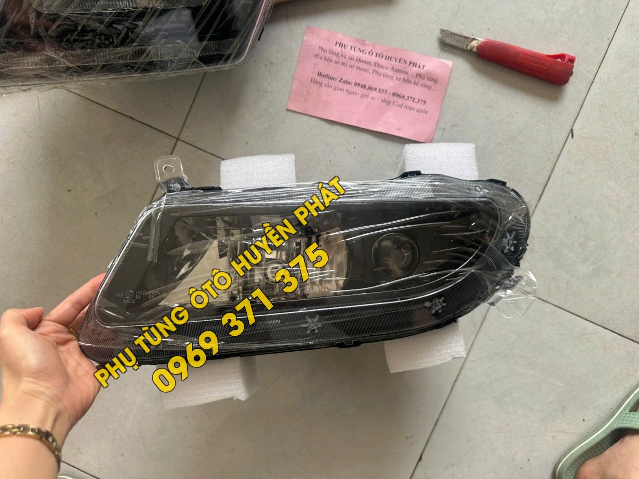 Đèn gầm xe Dongfeng KL