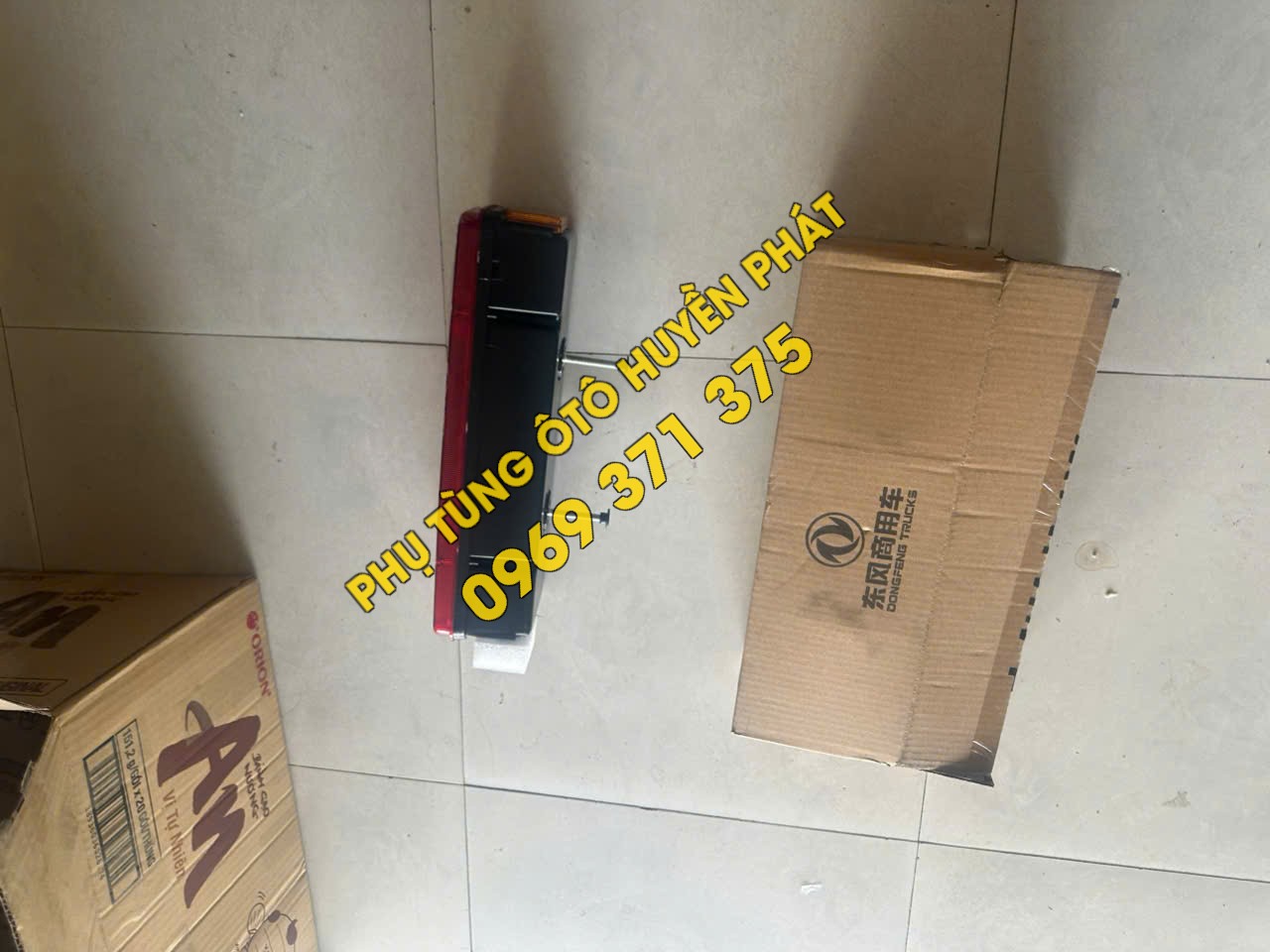 Đèn hậu xe Dongfeng Hoàng Huy 8 tấn