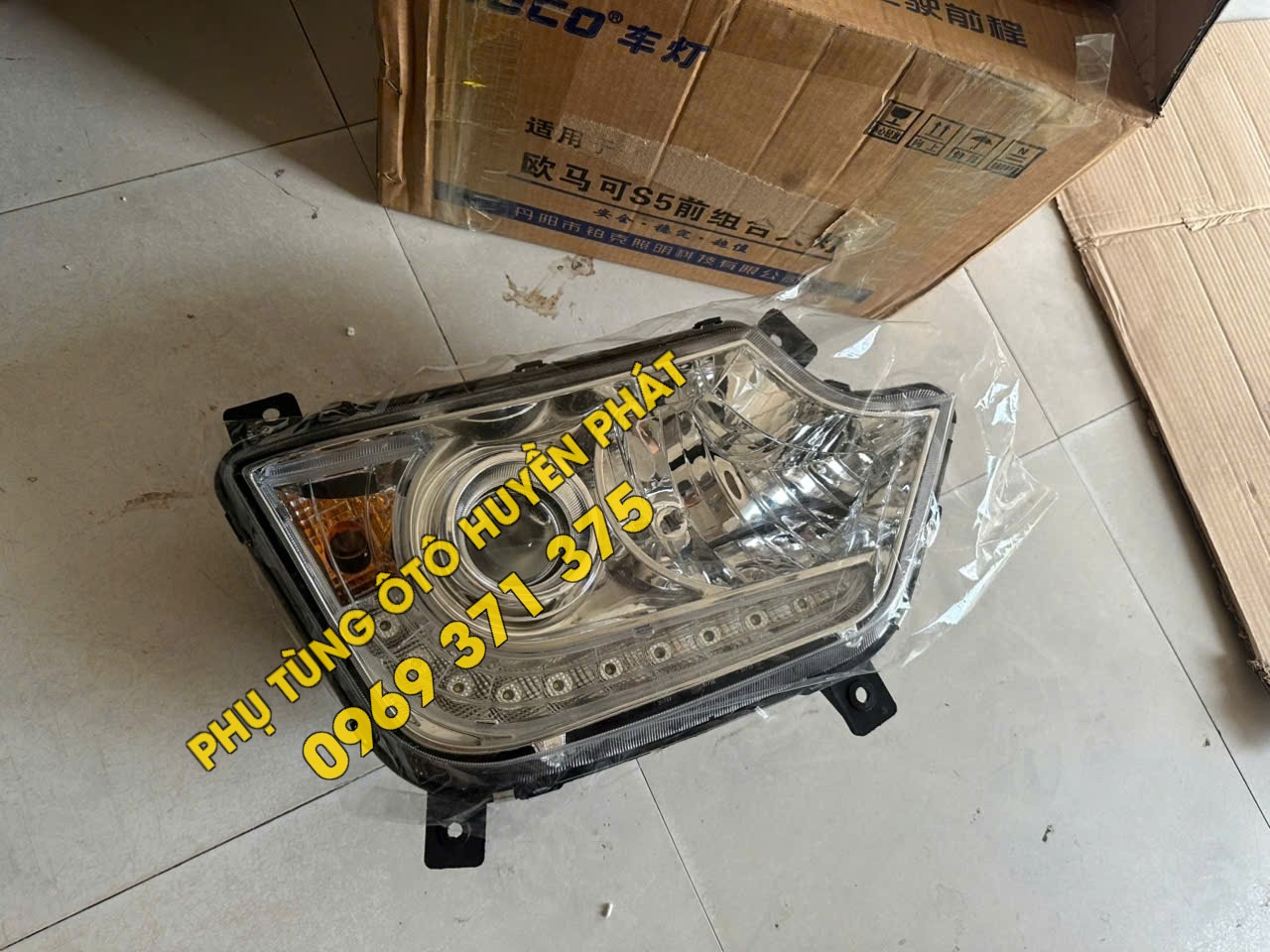 Đèn pha Thaco Auman C160 euro 4