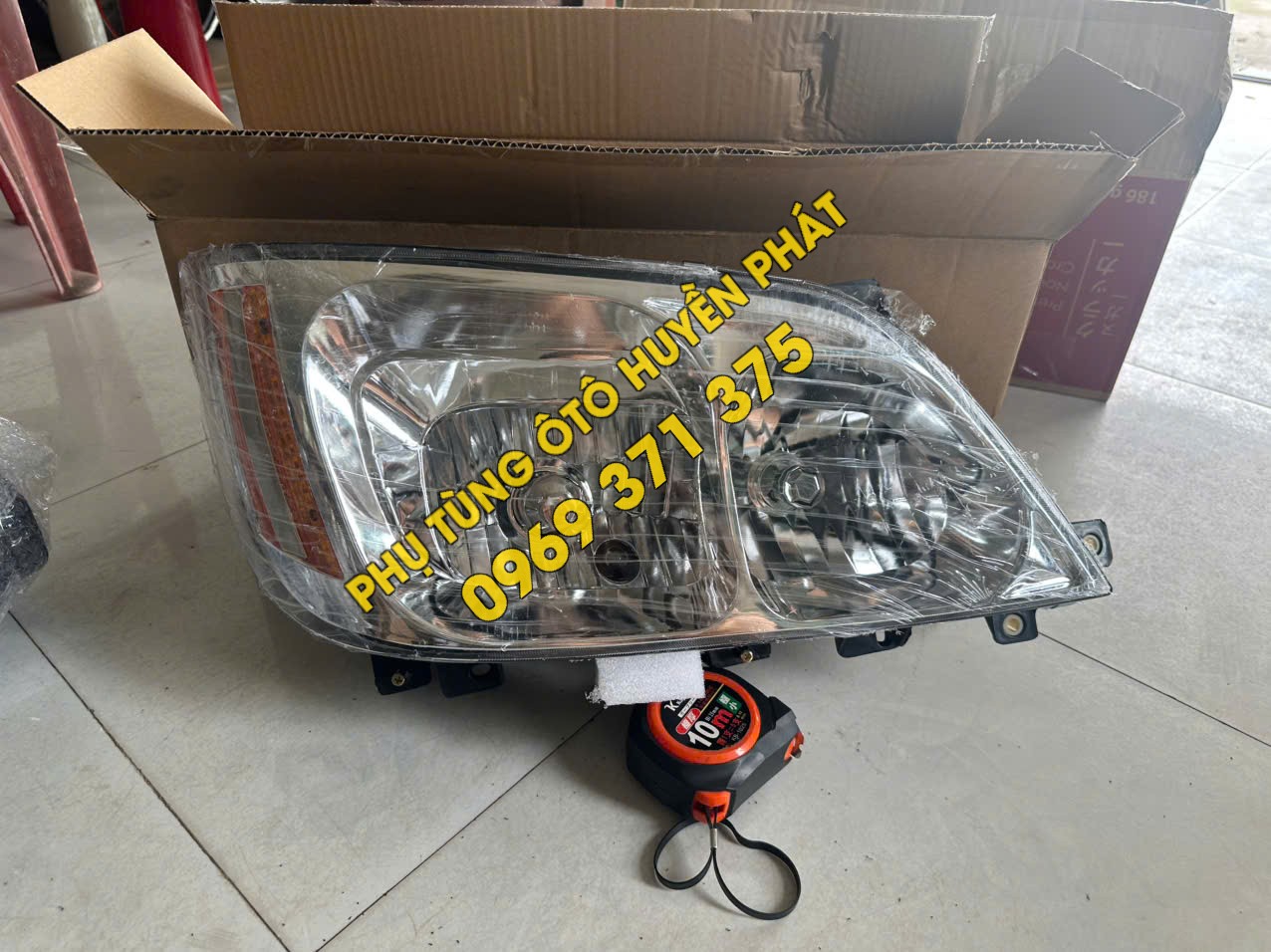 Đèn pha xe Thaco Trường Hải dài 65