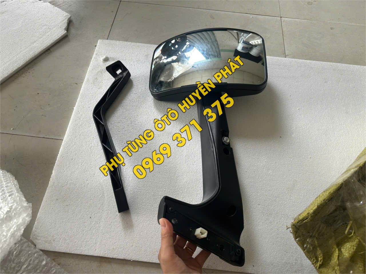 guong cau soi dau cabin thaco aumna fv400 (1)