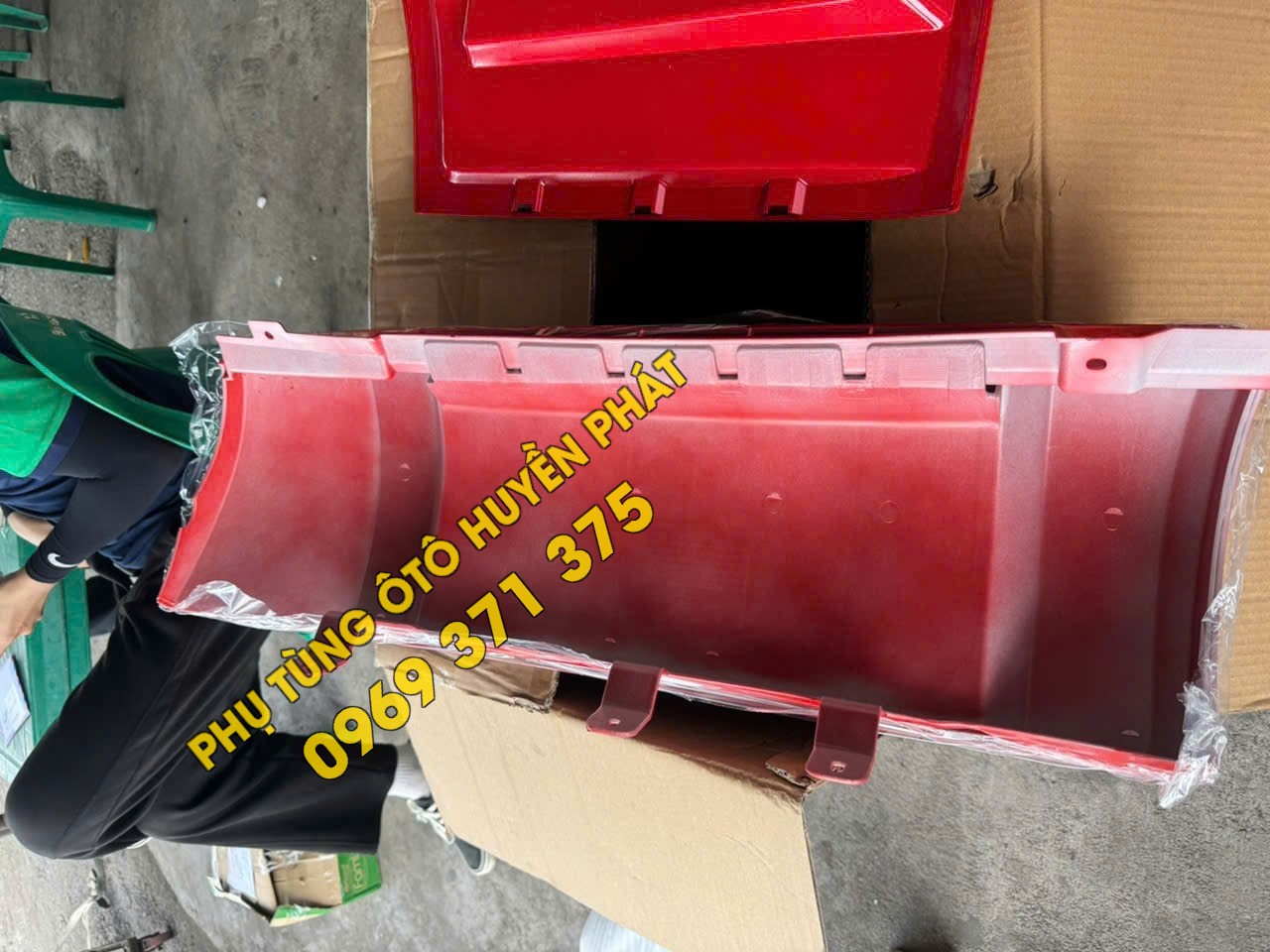 Ốp mang ốp gió xe đầu kéo Faw J6P