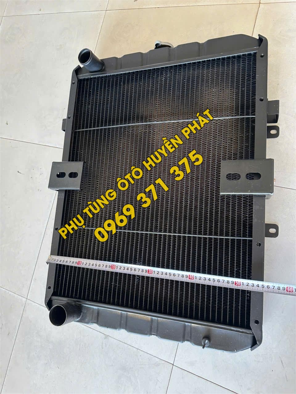 Két nước 4108 xe Chiến Thắng 6,2 tấn 2 cầu bằng đồng