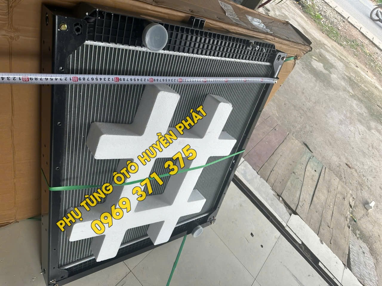 ket nuoc xe C&C 100130100001 phu tung xe C&C (1)