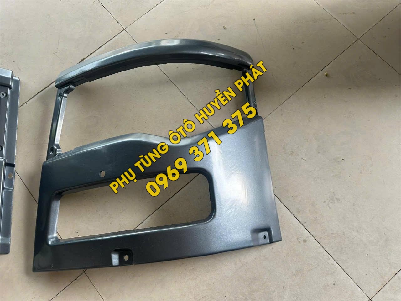 Ốp khoang vành đèn pha xe CAMC H08