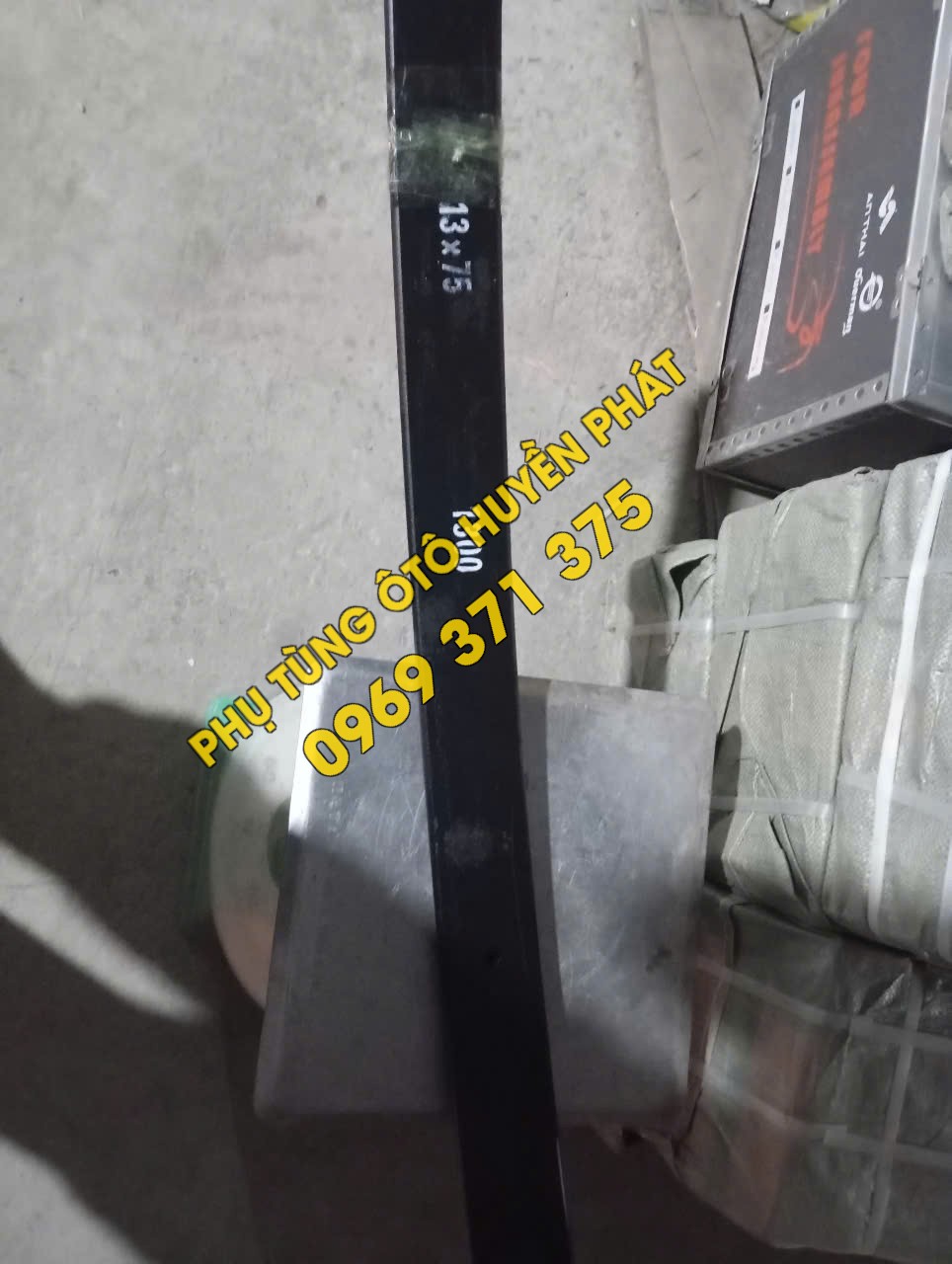 Lá nhíp bản 75 dày 13 dài 1.3m - Nhíp xe tải các loại