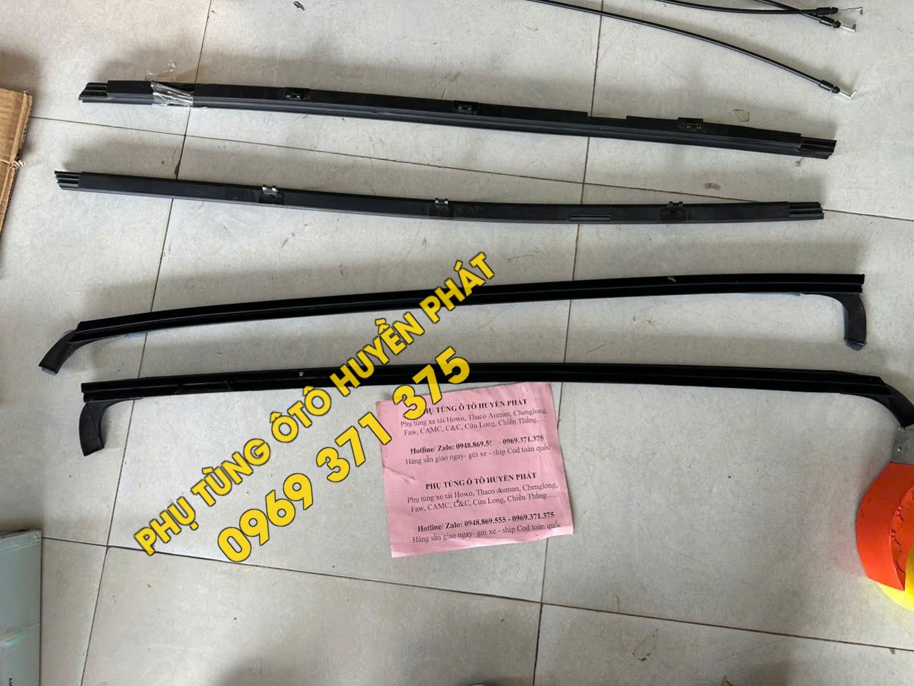 Nẹp kính cửa trong - ngoài xe Thaco Auman C160 E4