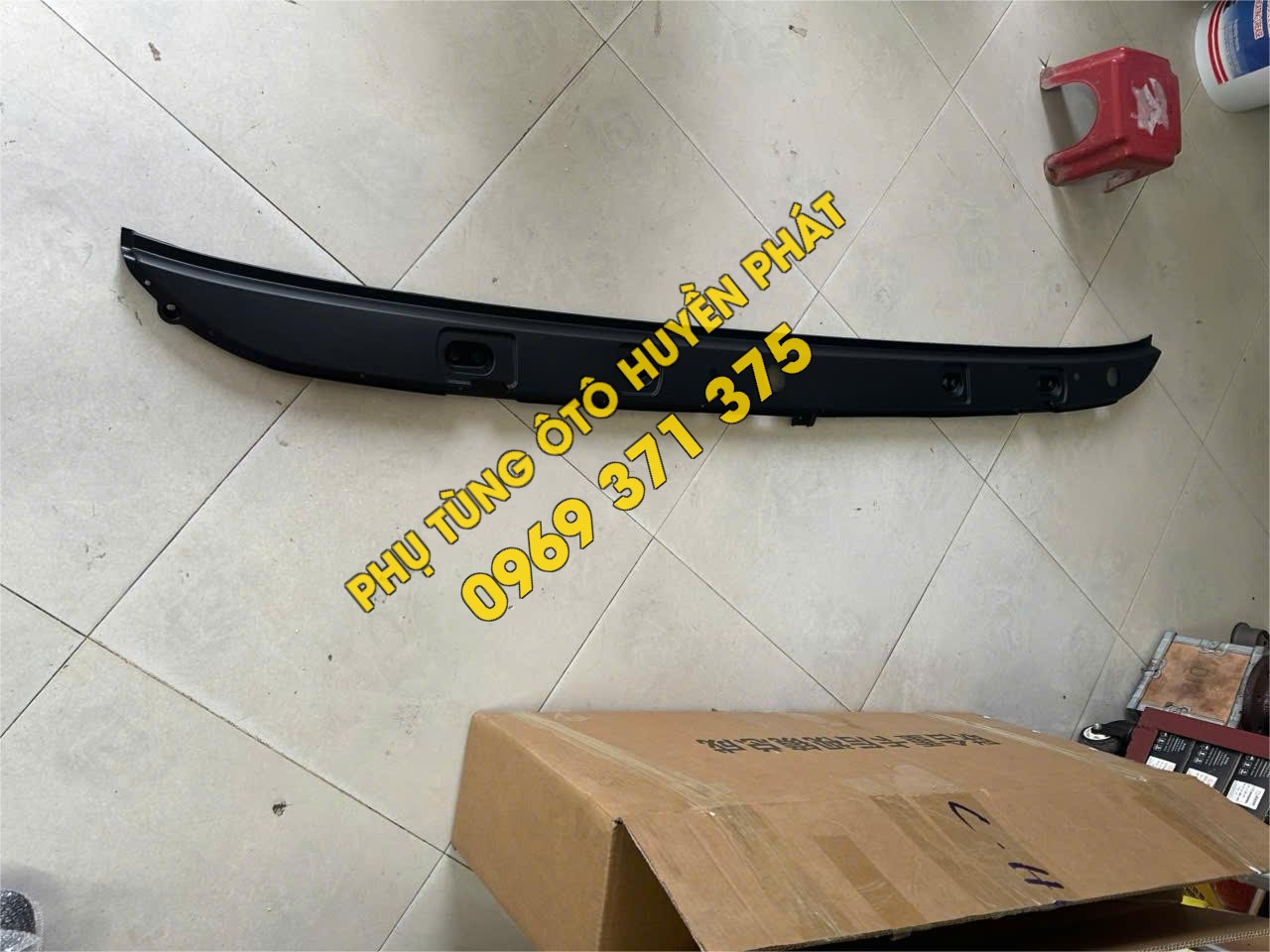 Ốp chân cần gạt mưa Thaco Auman C160