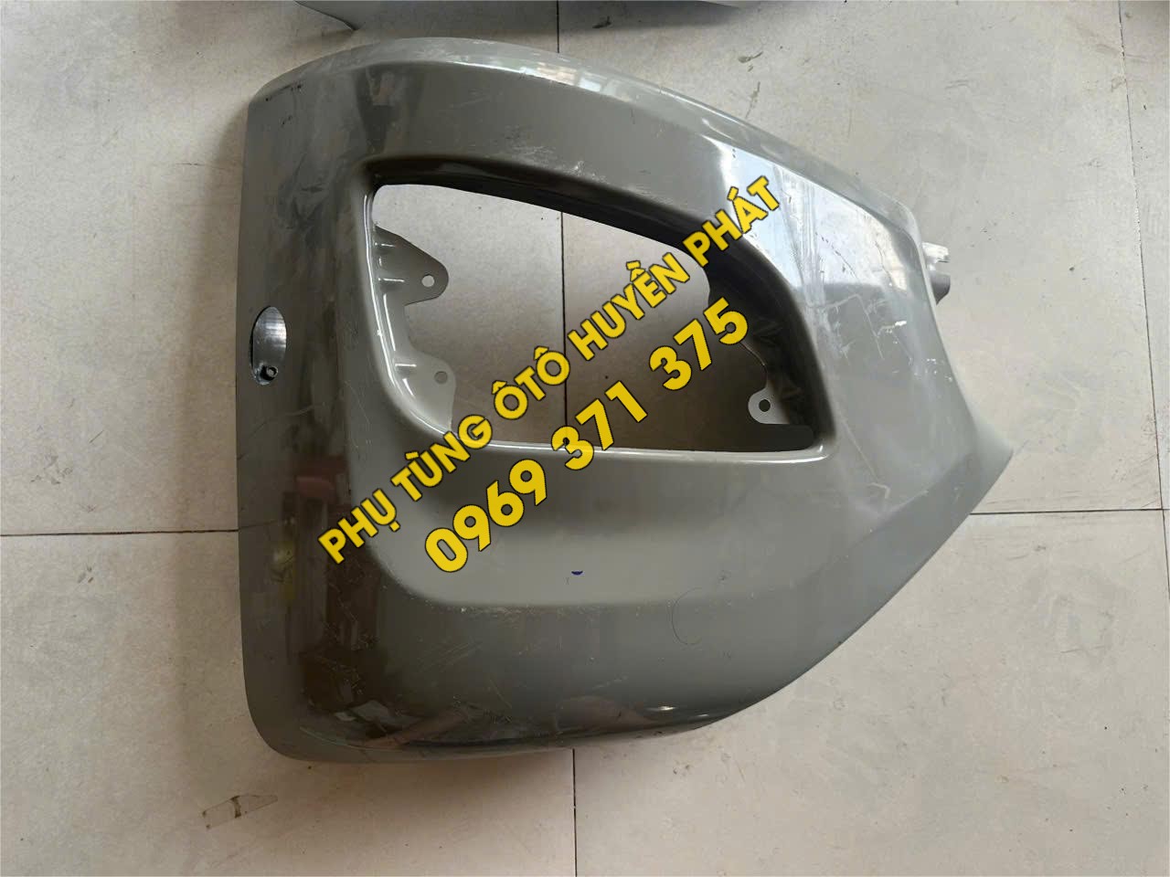 H73-2803222 Ốp đèn cản Chenglong H7