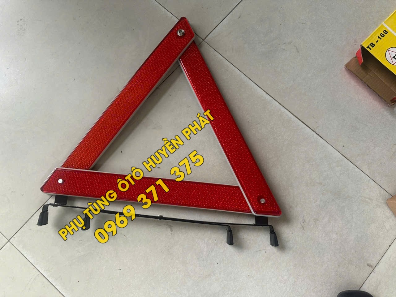 tam giac phan quang xe tai phu tung xe tai